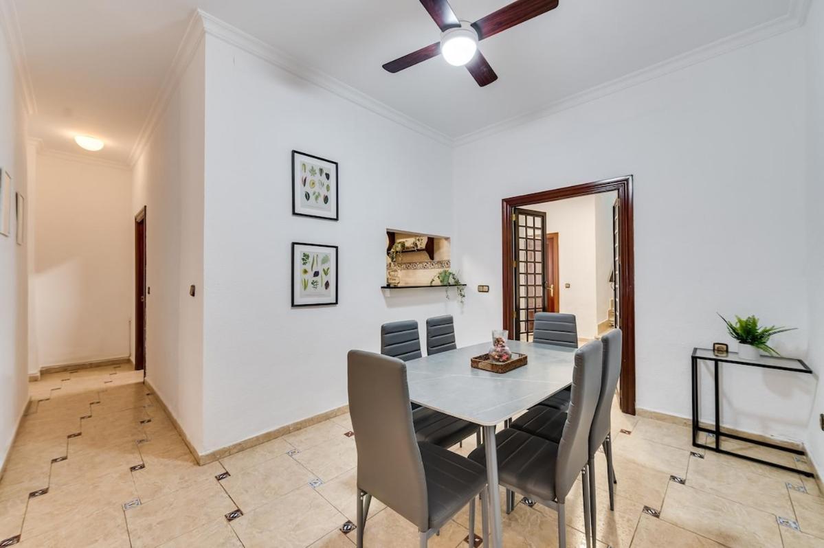 Villa Charming Mari Carmen By Sea *